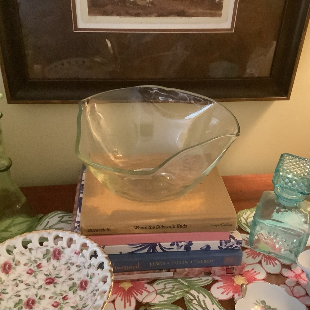 Vintage Indiana Glass Company Fluted Edge Clear Glass Serving Bowl